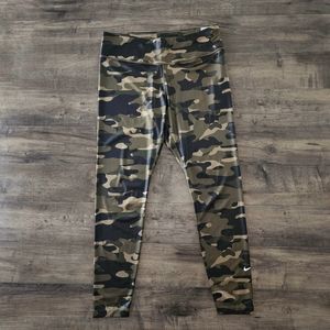 Nike Dri-Fit One Camo Leggings Mid Rise Women's Extra Large NWT
